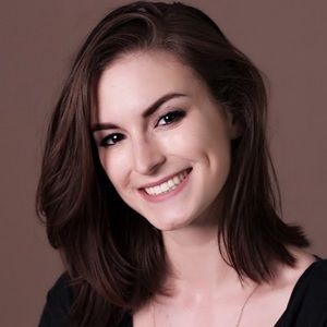 Meet your Posher, Olivia